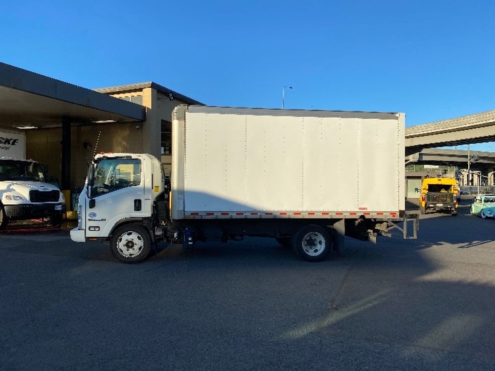 Light Duty Box Truck-Light and Medium Duty Trucks-Isuzu-2020-NPRXD-Seattle-WA-125,375\n\t\tmiles-$ 44,000 - Image 4