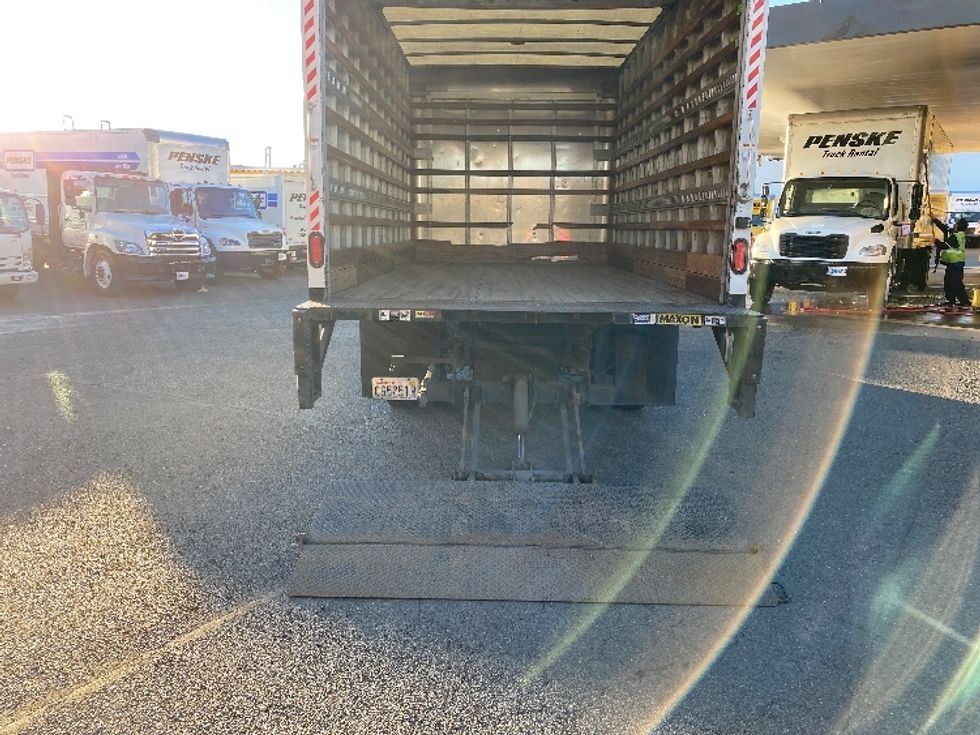 Light Duty Box Truck-Light and Medium Duty Trucks-Isuzu-2020-NPRXD-Seattle-WA-125,375\n\t\tmiles-$ 44,000 - Image 9