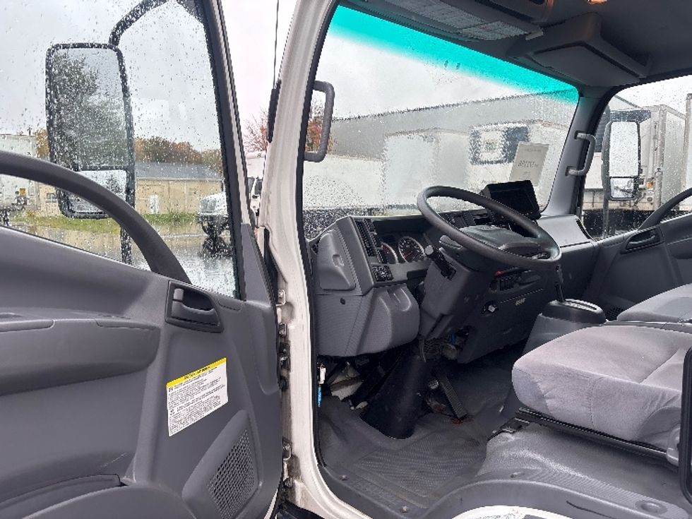 Light Duty Box Truck-Light and Medium Duty Trucks-Isuzu-2020-NPRXD-South Plainfield-NJ-124,139\n\t\tmiles-$ 38,250 - Image 14