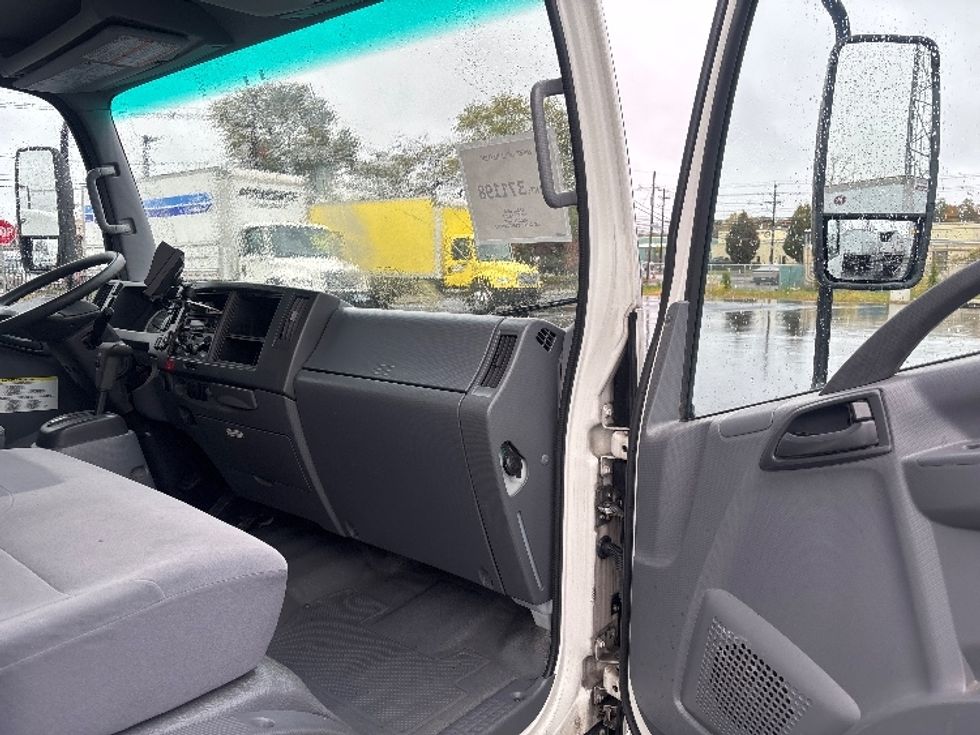Light Duty Box Truck-Light and Medium Duty Trucks-Isuzu-2020-NPRXD-South Plainfield-NJ-124,139\n\t\tmiles-$ 38,250 - Image 18