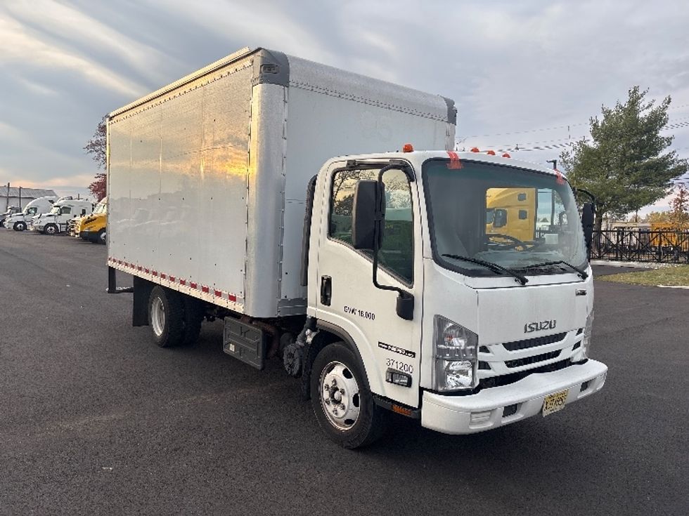 Light Duty Box Truck-Light and Medium Duty Trucks-Isuzu-2020-NPRXD-South Plainfield-NJ-129,227\n\t\tmiles-$ 37,250 - Image 1