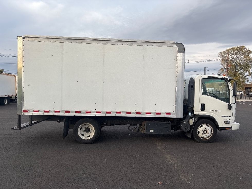 Light Duty Box Truck-Light and Medium Duty Trucks-Isuzu-2020-NPRXD-South Plainfield-NJ-129,227\n\t\tmiles-$ 37,250 - Image 13