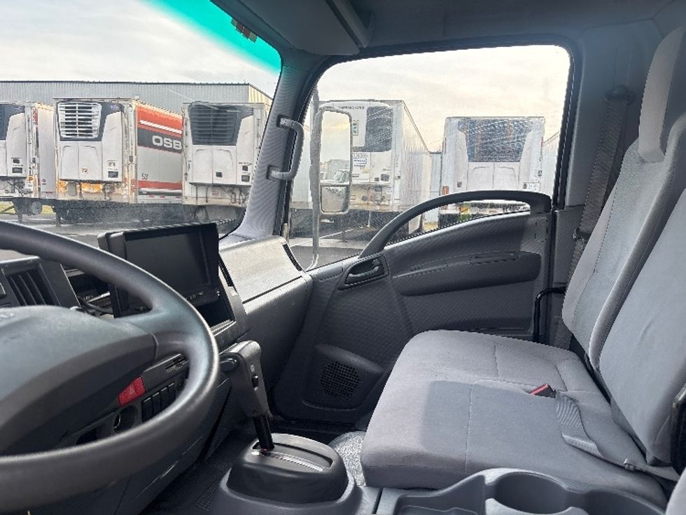 Light Duty Box Truck-Light and Medium Duty Trucks-Isuzu-2020-NPRXD-South Plainfield-NJ-129,227\n\t\tmiles-$ 37,250 - Image 17