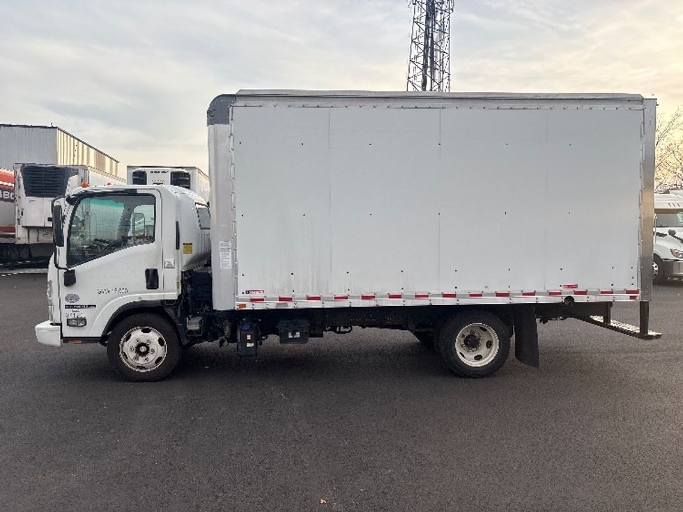 Light Duty Box Truck-Light and Medium Duty Trucks-Isuzu-2020-NPRXD-South Plainfield-NJ-129,227\n\t\tmiles-$ 37,250 - Image 4