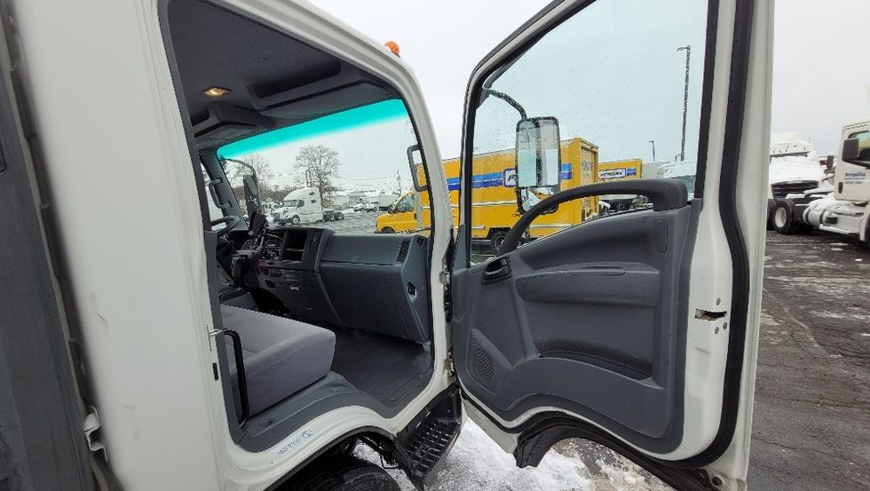 Light Duty Box Truck-Light and Medium Duty Trucks-Isuzu-2020-NPRXD-South Plainfield-NJ-131,089\n\t\tmiles-$ 37,000 - Image 19