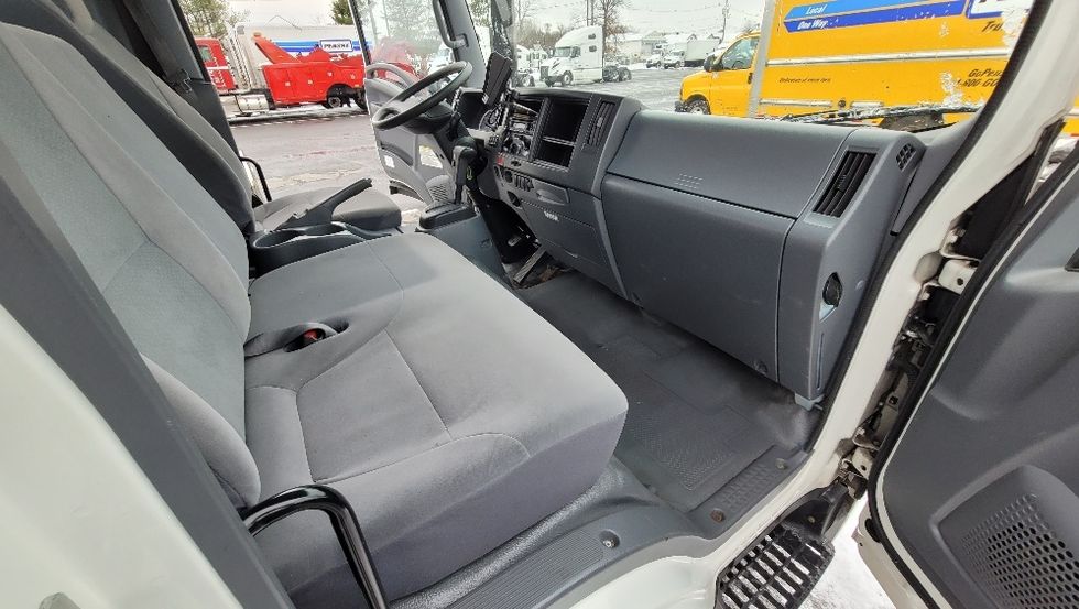 Light Duty Box Truck-Light and Medium Duty Trucks-Isuzu-2020-NPRXD-South Plainfield-NJ-131,089\n\t\tmiles-$ 37,000 - Image 21