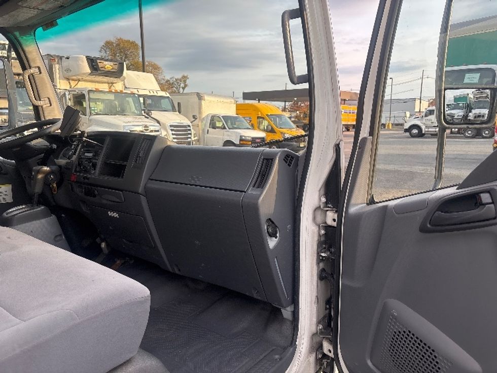 Light Duty Box Truck-Light and Medium Duty Trucks-Isuzu-2020-NPRXD-South Plainfield-NJ-131,841\n\t\tmiles-$ 36,750 - Image 18