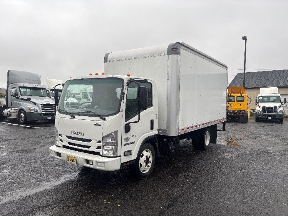 Light Duty Box Truck-Light and Medium Duty Trucks-Isuzu-2020-NPRXD-South Plainfield-NJ-141,188\n\t\tmiles-$ 35,000 - Image 3