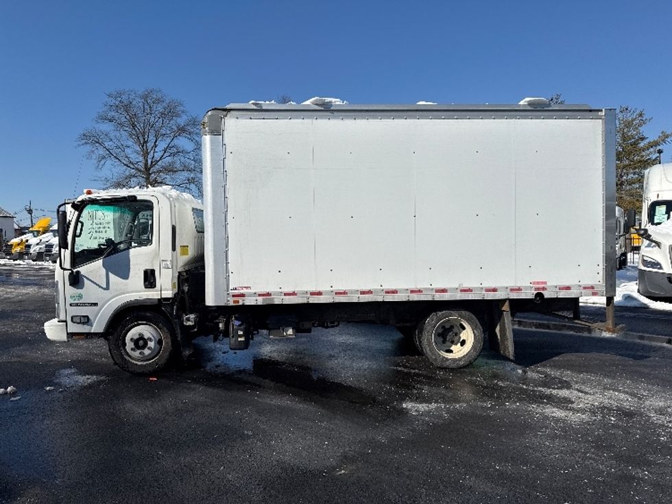 Light Duty Box Truck-Light and Medium Duty Trucks-Isuzu-2020-NPRXD-South Plainfield-NJ-142,961\n\t\tmiles-$ 36,500 - Image 4