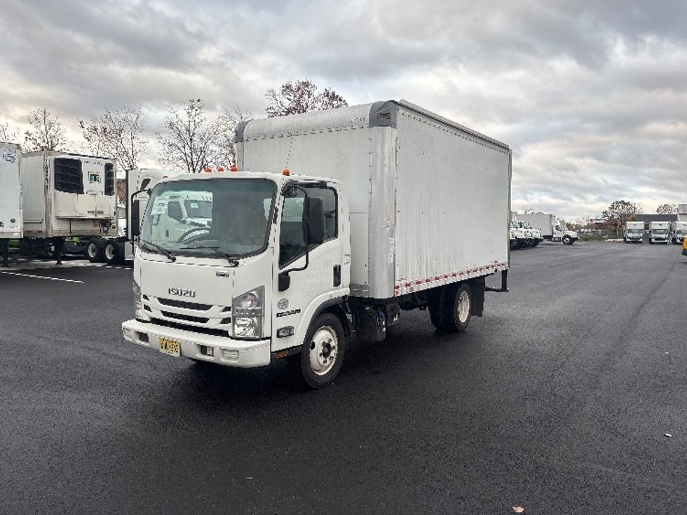 2020 Isuzu NPR photo 3