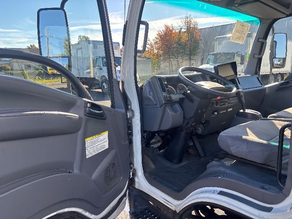 Light Duty Box Truck-Light and Medium Duty Trucks-Isuzu-2020-NPRXD-South Plainfield-NJ-157,736\n\t\tmiles-$ 32,000 - Image 14