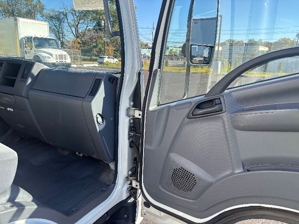 Light Duty Box Truck-Light and Medium Duty Trucks-Isuzu-2020-NPRXD-South Plainfield-NJ-157,736\n\t\tmiles-$ 32,000 - Image 18