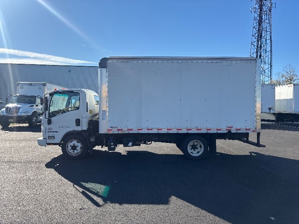 Light Duty Box Truck-Light and Medium Duty Trucks-Isuzu-2020-NPRXD-South Plainfield-NJ-157,736\n\t\tmiles-$ 32,000 - Image 4