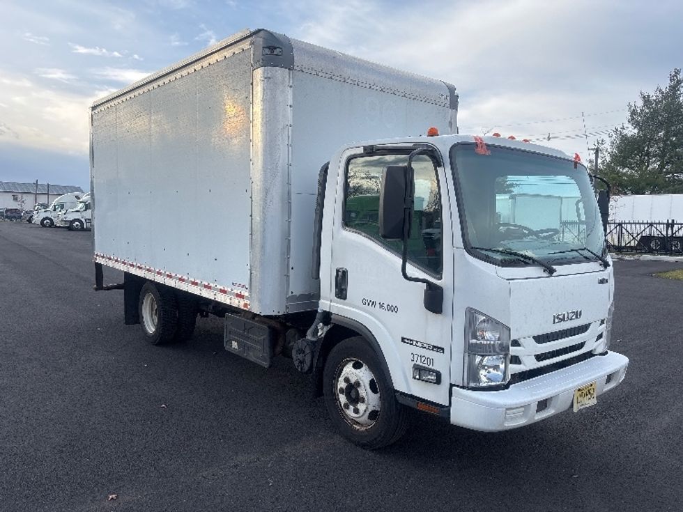 Light Duty Box Truck-Light and Medium Duty Trucks-Isuzu-2020-NPRXD-South Plainfield-NJ-163,012\n\t\tmiles-$ 31,000 - Image 1