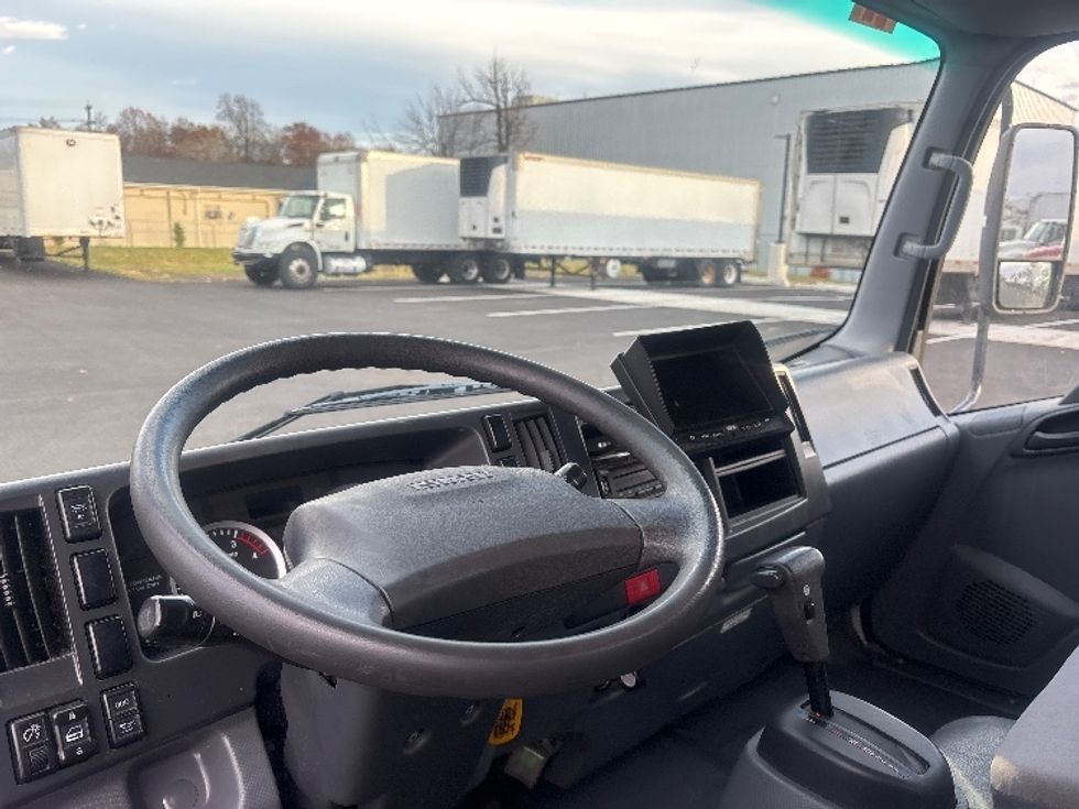 Light Duty Box Truck-Light and Medium Duty Trucks-Isuzu-2020-NPRXD-South Plainfield-NJ-163,012\n\t\tmiles-$ 31,000 - Image 16