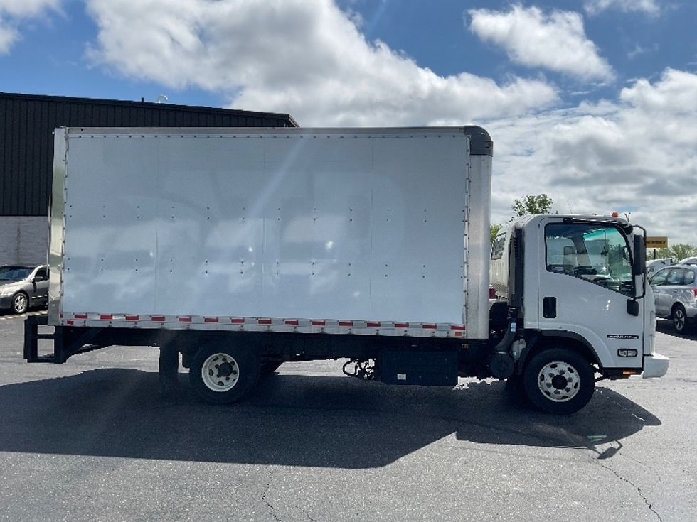 Light Duty Box Truck-Light and Medium Duty Trucks-Isuzu-2021-NPR-Akron-OH-266,153\n\t\tmiles-$ 27,000 - Image 15