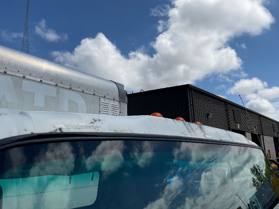 Light Duty Box Truck-Light and Medium Duty Trucks-Isuzu-2021-NPR-Akron-OH-266,153\n\t\tmiles-$ 27,000 - Image 26