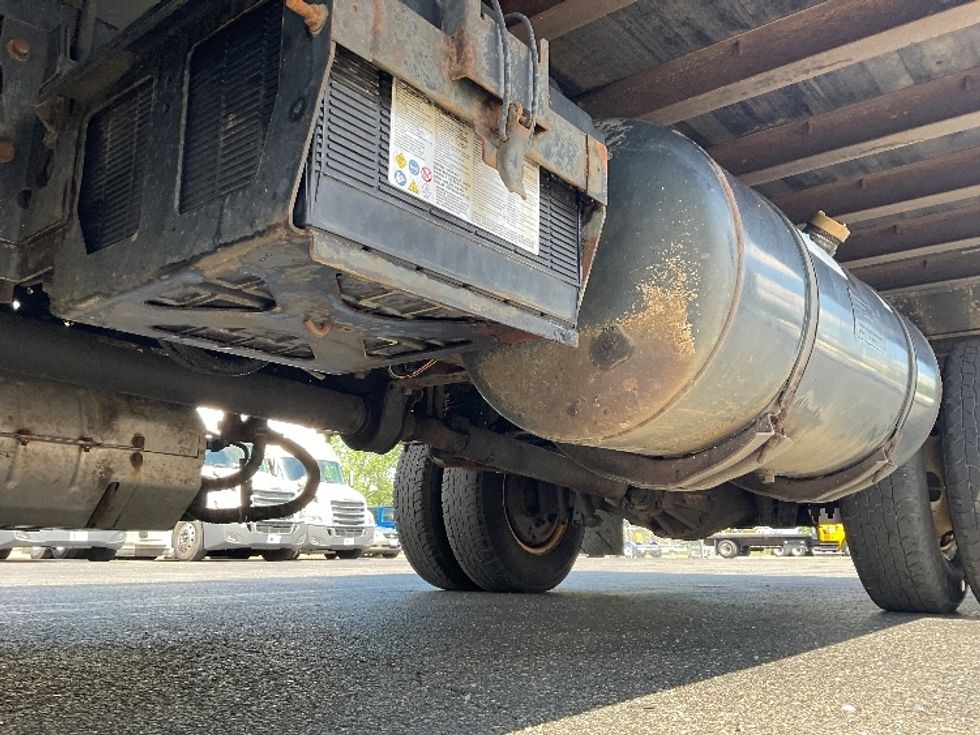 Light Duty Box Truck-Light and Medium Duty Trucks-Isuzu-2021-NPR-Akron-OH-266,153\n\t\tmiles-$ 27,000 - Image 5