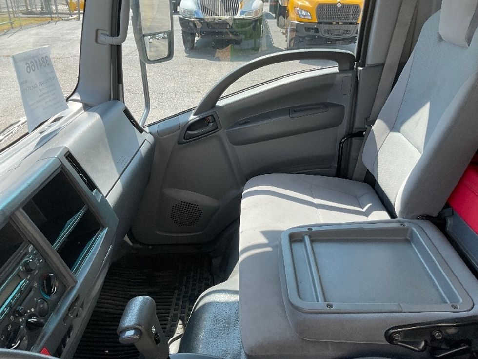 Light Duty Box Truck-Light and Medium Duty Trucks-Isuzu-2021-NPR-Birmingham-AL-187,427\n\t\tmiles-$ 27,500 - Image 18