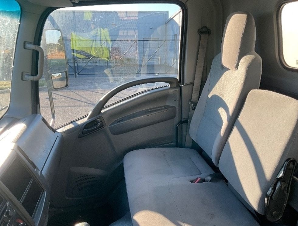 Light Duty Box Truck-Light and Medium Duty Trucks-Isuzu-2021-NPR-Birmingham-AL-204,786\n\t\tmiles-$ 26,250 - Image 17