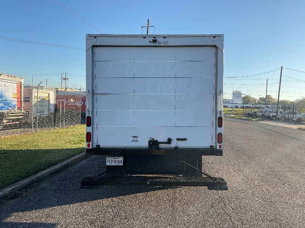 Light Duty Box Truck-Light and Medium Duty Trucks-Isuzu-2021-NPR-Birmingham-AL-204,786\n\t\tmiles-$ 26,250 - Image 6