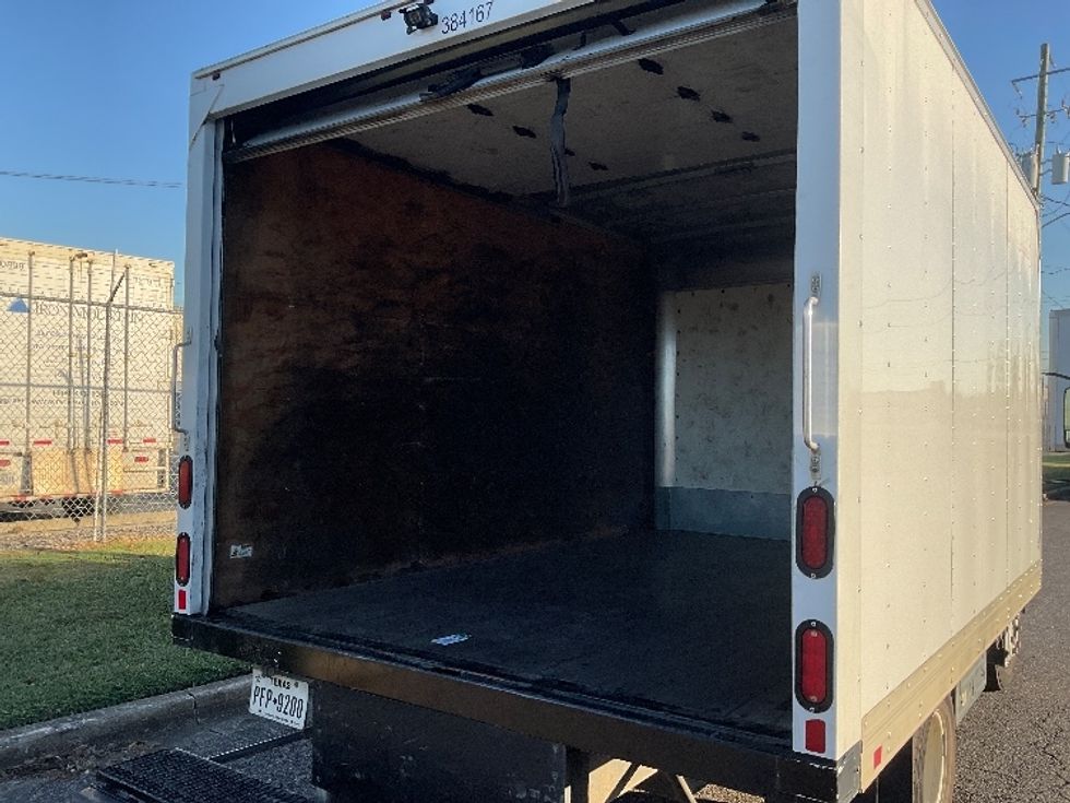 Light Duty Box Truck-Light and Medium Duty Trucks-Isuzu-2021-NPR-Birmingham-AL-204,786\n\t\tmiles-$ 26,250 - Image 9