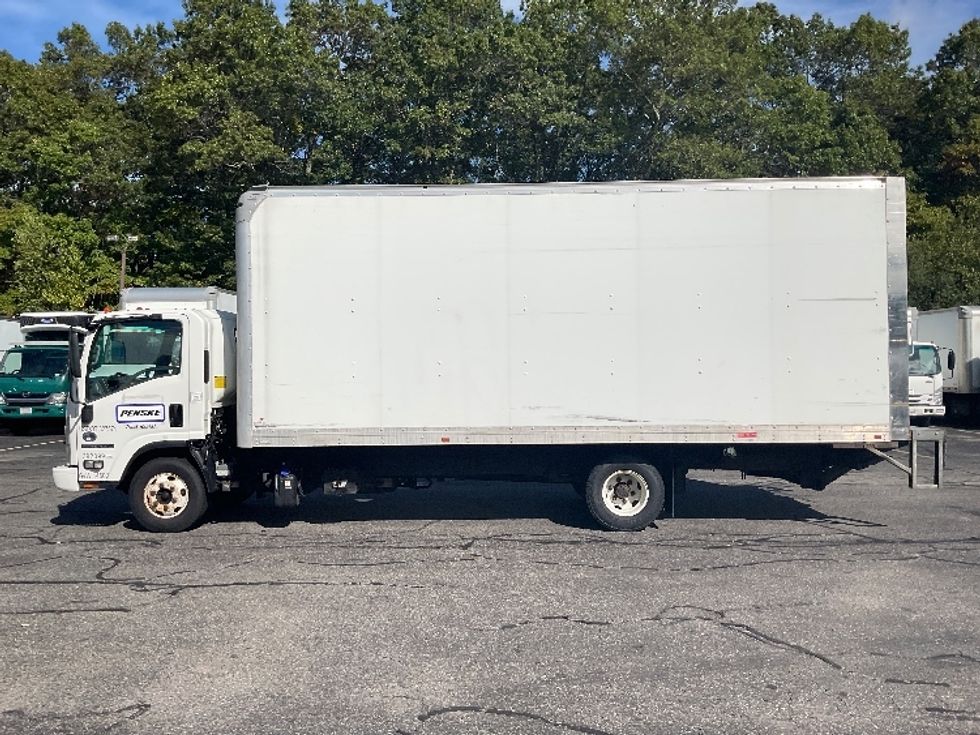 Light Duty Box Truck-Light and Medium Duty Trucks-Isuzu-2021-NPR-Braintree-MA-139,920\n\t\tmiles-$ 34,750 - Image 4