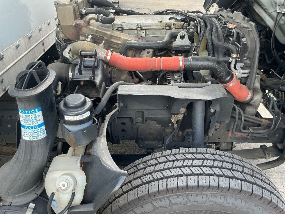 Light Duty Box Truck-Light and Medium Duty Trucks-Isuzu-2021-NPR-Chicopee-MA-215,603\n\t\tmiles-$ 26,250 - Image 24