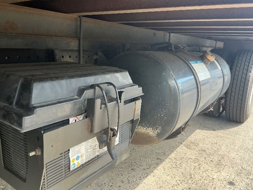 Light Duty Box Truck-Light and Medium Duty Trucks-Isuzu-2021-NPR-Chicopee-MA-215,603\n\t\tmiles-$ 26,250 - Image 5