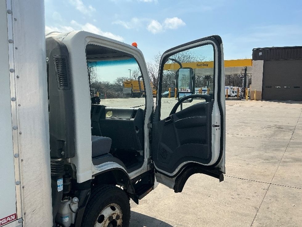 Light Duty Box Truck-Light and Medium Duty Trucks-Isuzu-2021-NPR-Chicopee-MA-218,280\n\t\tmiles-$ 23,250 - Image 20
