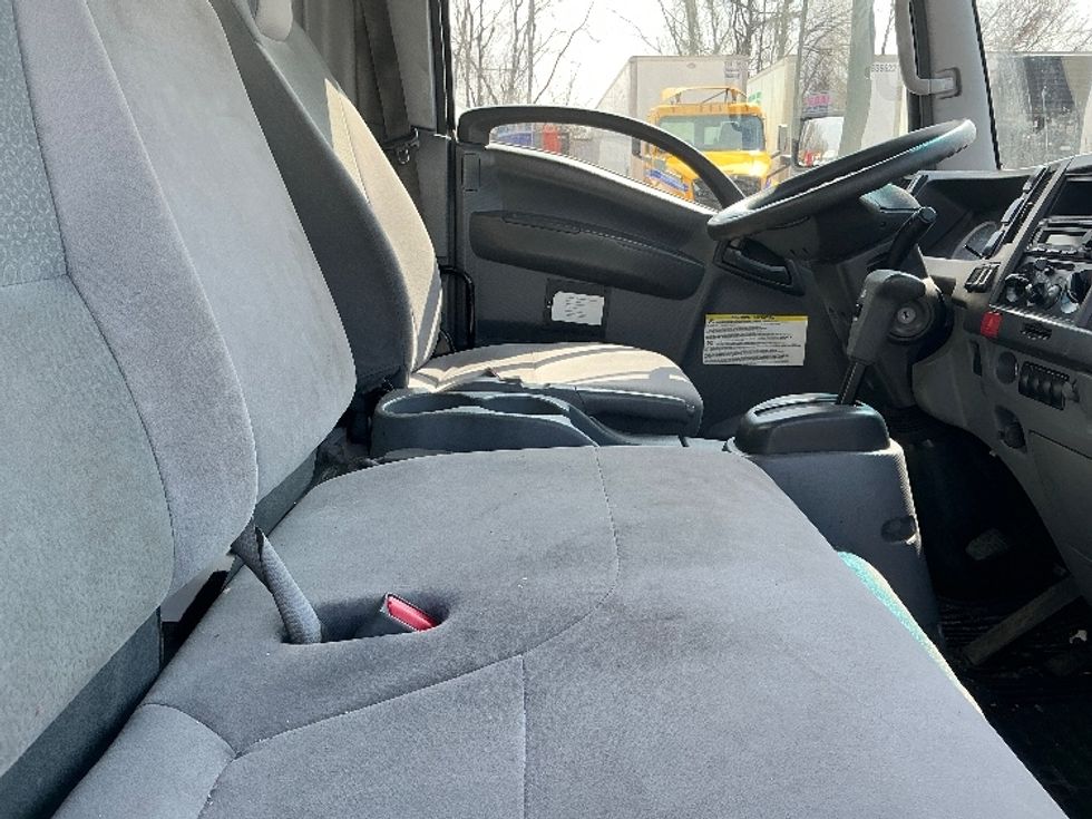Light Duty Box Truck-Light and Medium Duty Trucks-Isuzu-2021-NPR-Chicopee-MA-218,280\n\t\tmiles-$ 23,250 - Image 22
