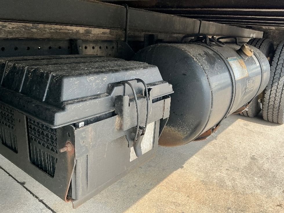 Light Duty Box Truck-Light and Medium Duty Trucks-Isuzu-2021-NPR-Chicopee-MA-218,280\n\t\tmiles-$ 23,250 - Image 5