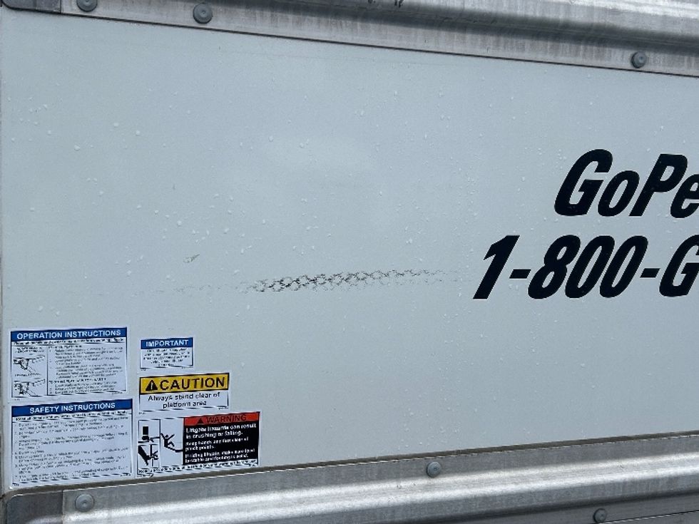 Light Duty Box Truck-Light and Medium Duty Trucks-Isuzu-2021-NPR-Clackamas-OR-93,428\n\t\tmiles-$ 47,000 - Image 28