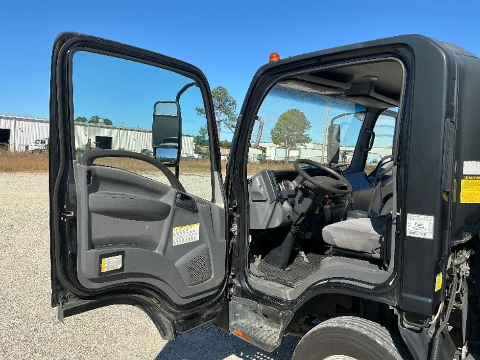 Light Duty Box Truck-Light and Medium Duty Trucks-Isuzu-2021-NPR-Dallas-TX-109,757\n\t\tmiles-$ 42,500 - Image 16