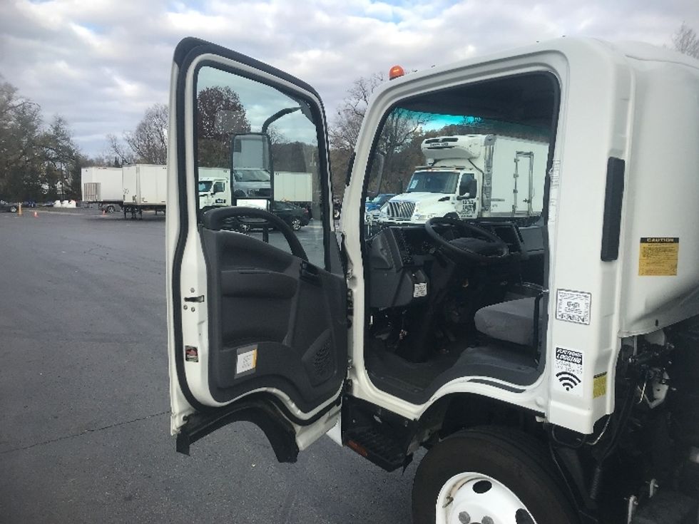 Light Duty Box Truck-Light and Medium Duty Trucks-Isuzu-2021-NPR EFI-Akron-OH-102,884\n\t\tmiles-$ 39,750 - Image 14