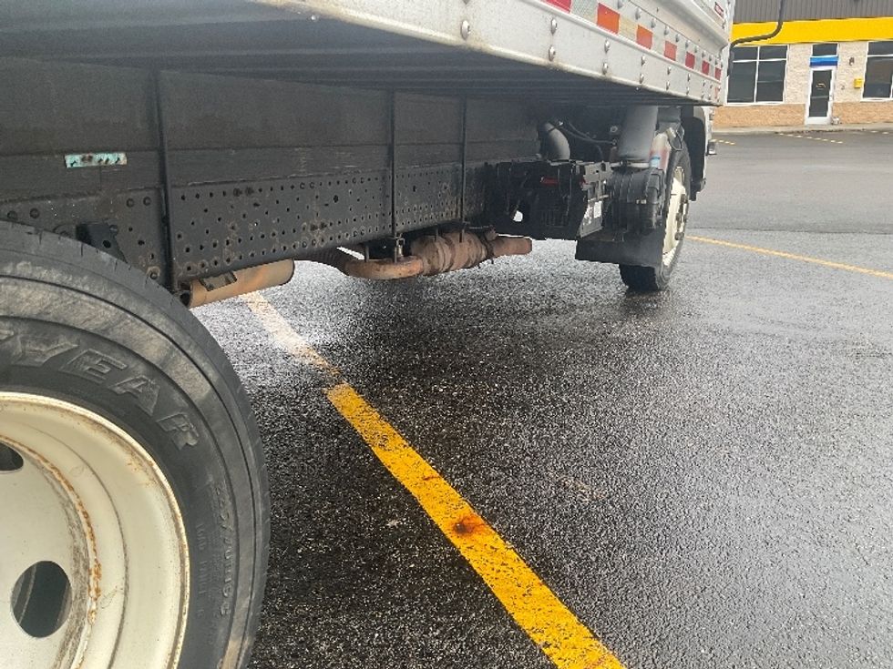 Light Duty Box Truck-Light and Medium Duty Trucks-Isuzu-2021-NPR EFI-Akron-OH-122,027\n\t\tmiles-$ 34,250 - Image 13