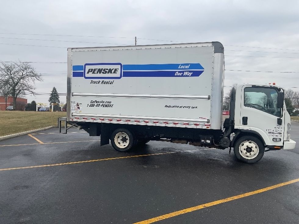 Light Duty Box Truck-Light and Medium Duty Trucks-Isuzu-2021-NPR EFI-Akron-OH-122,027\n\t\tmiles-$ 34,250 - Image 14