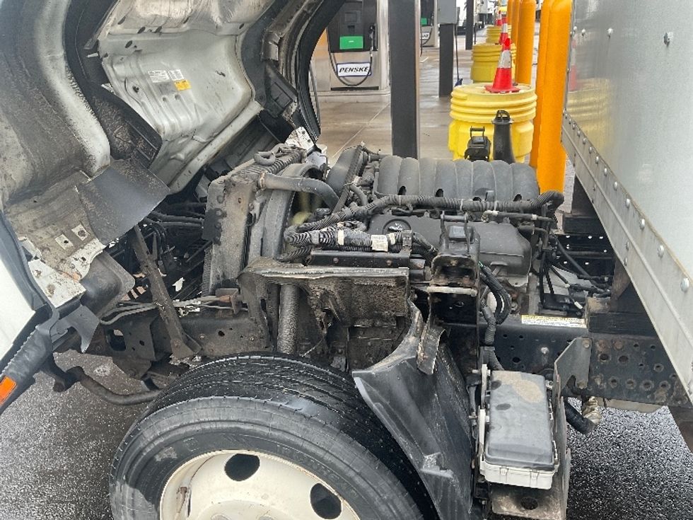 Light Duty Box Truck-Light and Medium Duty Trucks-Isuzu-2021-NPR EFI-Akron-OH-122,027\n\t\tmiles-$ 34,250 - Image 22