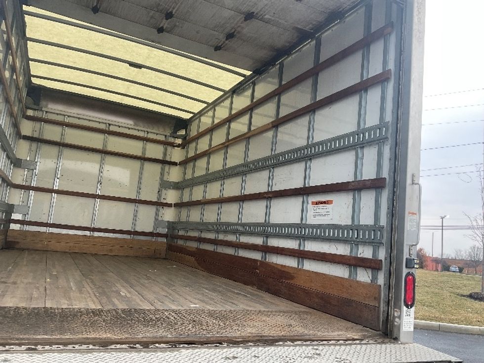 Light Duty Box Truck-Light and Medium Duty Trucks-Isuzu-2021-NPR EFI-Akron-OH-122,027\n\t\tmiles-$ 34,250 - Image 23