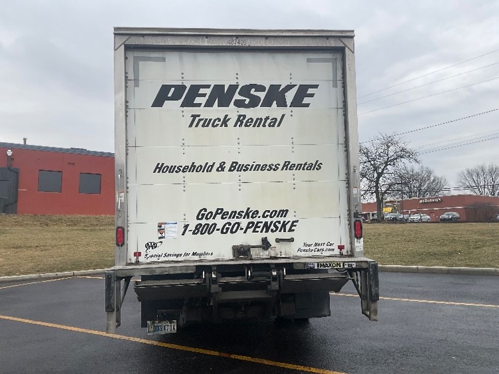 Light Duty Box Truck-Light and Medium Duty Trucks-Isuzu-2021-NPR EFI-Akron-OH-122,027\n\t\tmiles-$ 34,250 - Image 7