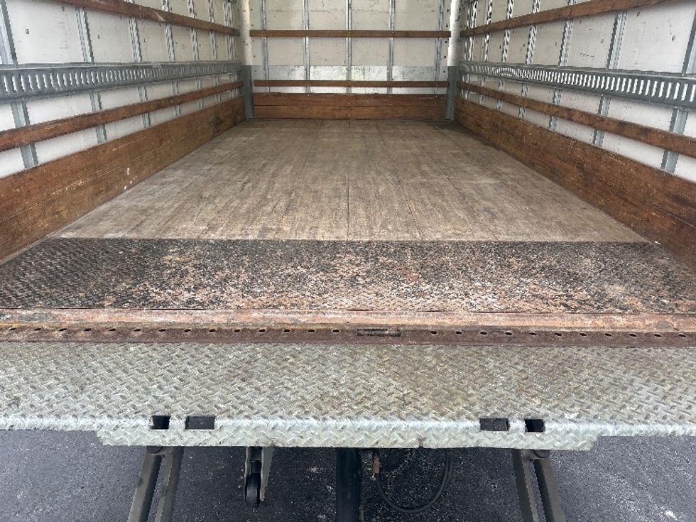 Light Duty Box Truck-Light and Medium Duty Trucks-Isuzu-2021-NPR EFI-Akron-OH-73,828\n\t\tmiles-$ 41,250 - Image 10