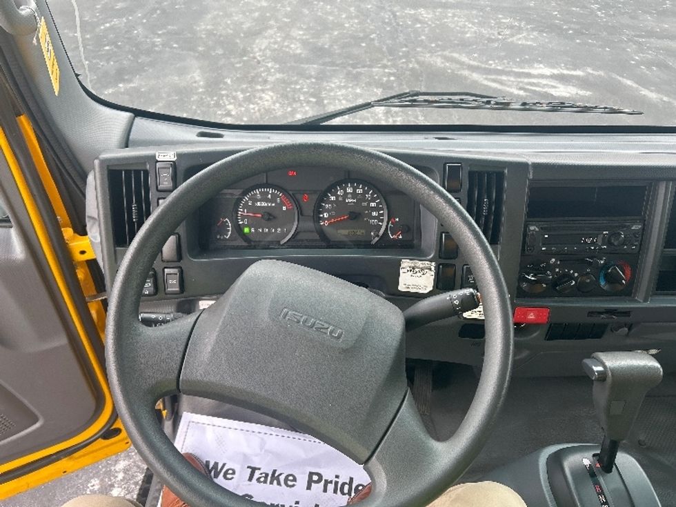 Light Duty Box Truck-Light and Medium Duty Trucks-Isuzu-2021-NPR EFI-Akron-OH-73,828\n\t\tmiles-$ 41,250 - Image 18