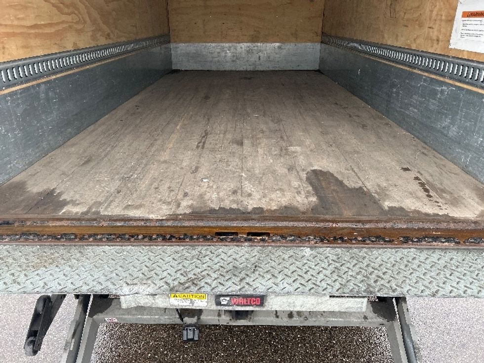 Light Duty Box Truck-Light and Medium Duty Trucks-Isuzu-2021-NPR EFI-Akron-OH-80,558\n\t\tmiles-$ 42,750 - Image 10