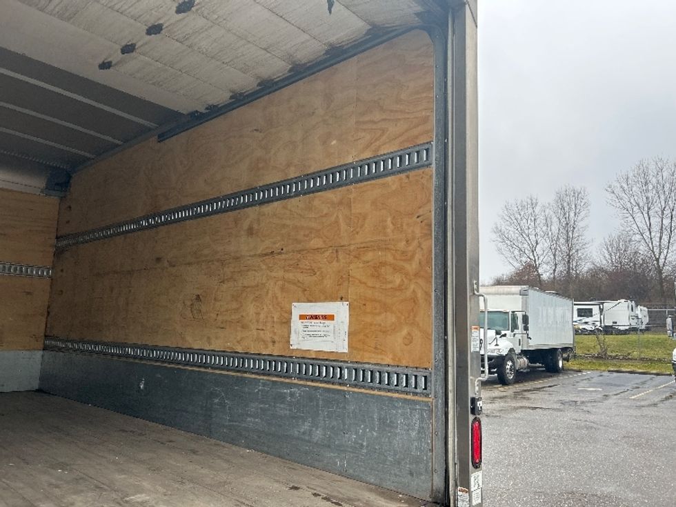 Light Duty Box Truck-Light and Medium Duty Trucks-Isuzu-2021-NPR EFI-Akron-OH-80,558\n\t\tmiles-$ 42,750 - Image 12