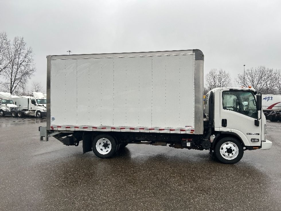 Light Duty Box Truck-Light and Medium Duty Trucks-Isuzu-2021-NPR EFI-Akron-OH-80,558\n\t\tmiles-$ 42,750 - Image 15