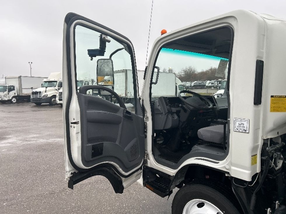 Light Duty Box Truck-Light and Medium Duty Trucks-Isuzu-2021-NPR EFI-Akron-OH-80,558\n\t\tmiles-$ 42,750 - Image 16