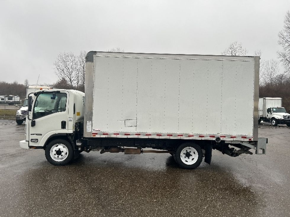 Light Duty Box Truck-Light and Medium Duty Trucks-Isuzu-2021-NPR EFI-Akron-OH-80,558\n\t\tmiles-$ 42,750 - Image 4
