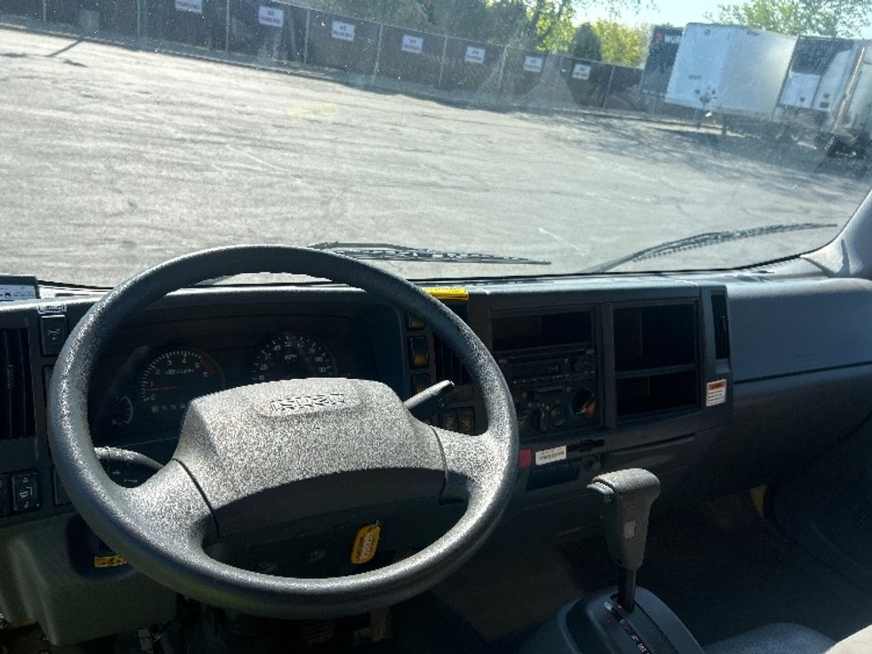 Light Duty Box Truck-Light and Medium Duty Trucks-Isuzu-2021-NPR EFI-Akron-OH-96,313\n\t\tmiles-$ 40,000 - Image 19