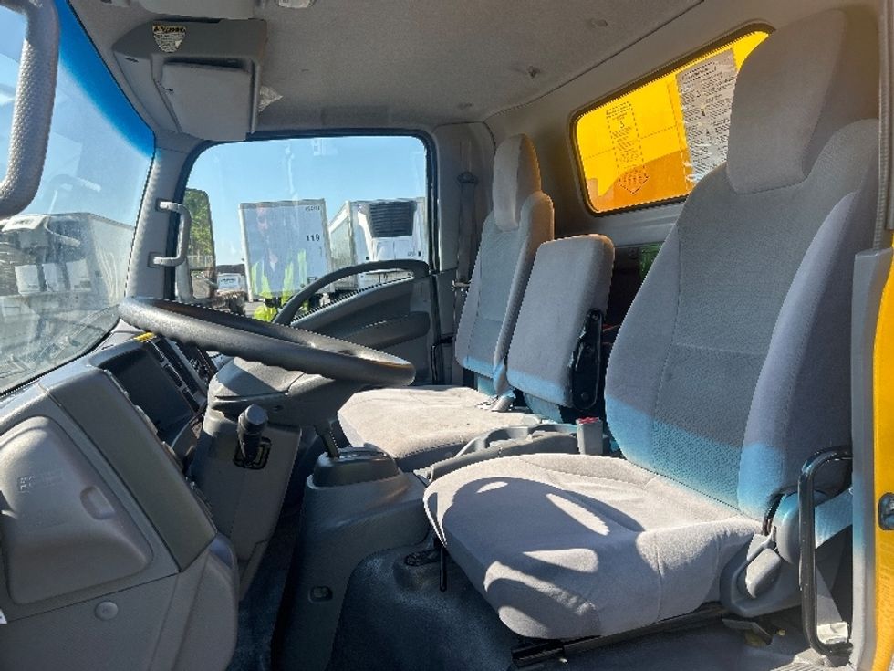 Light Duty Box Truck-Light and Medium Duty Trucks-Isuzu-2021-NPR EFI-Akron-OH-96,313\n\t\tmiles-$ 40,000 - Image 20