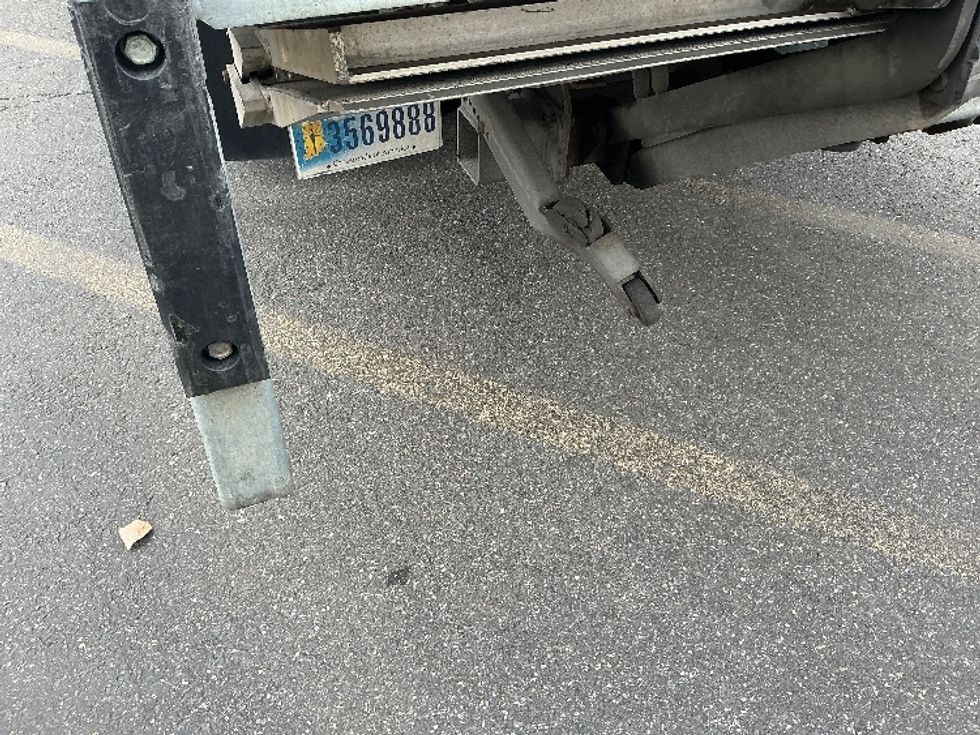 Light Duty Box Truck-Light and Medium Duty Trucks-Isuzu-2021-NPR EFI-Albany-NY-154,558\n\t\tmiles-$ 27,250 - Image 26